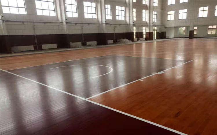籃球館運動木地板不僅要選的好還要鋪的好