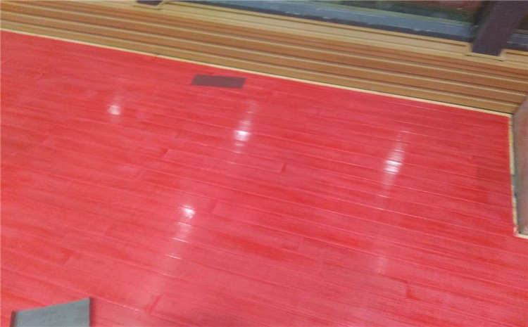 羽毛球塑膠運動木地板施工步驟