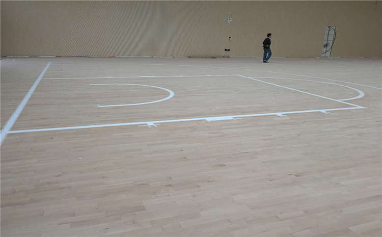 歐氏體育場館籃球木地板的組成以及施工