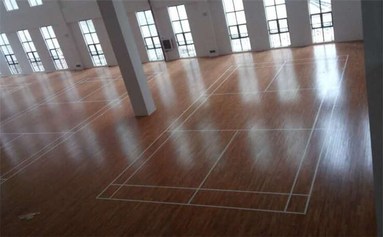 籃球木地板怎樣進行清潔與保養