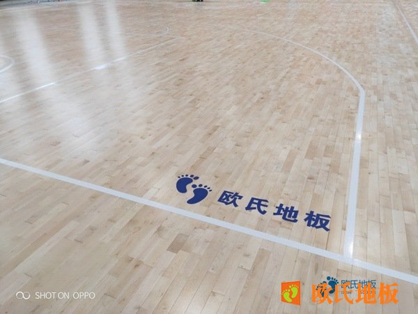 籃球運動館，運動木地板怎么翻新？